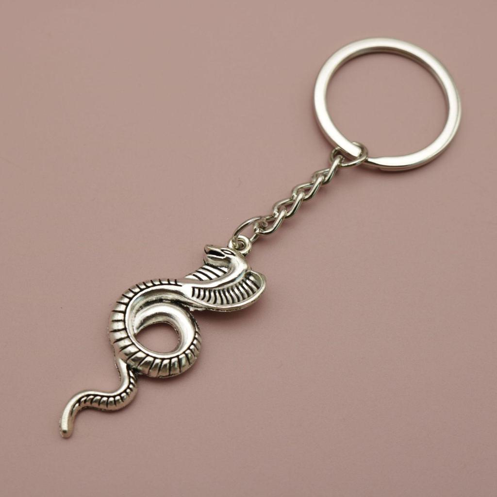 Xiyin Sùimài Jewelry: Simple Cobra Pendant Keychain Hanger