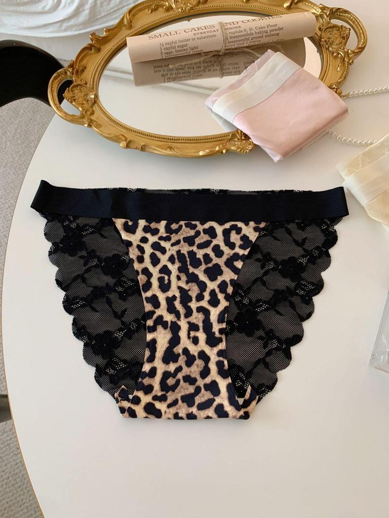 Leopard Print Lace Low-Rise Seamless Thong - Sexy Ice Silk Panties for Women