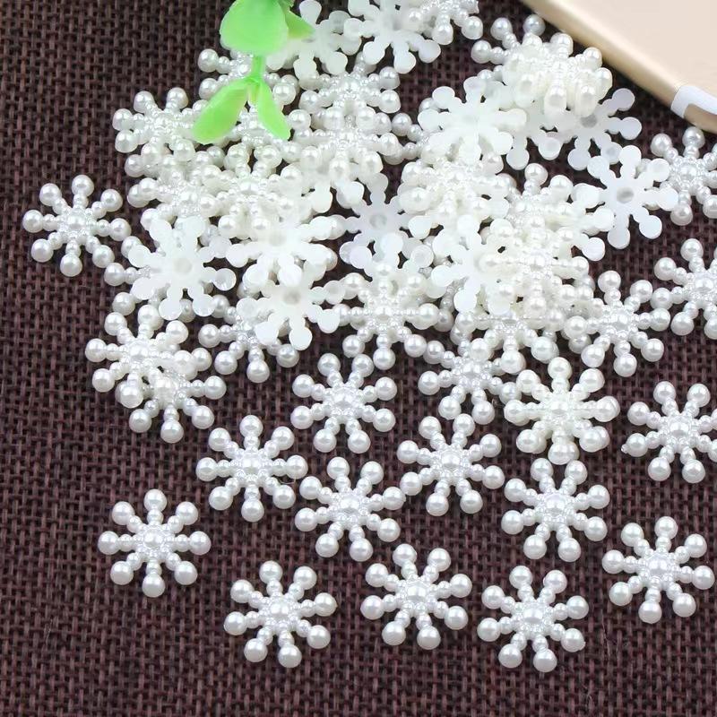 Handmade 100 Pieces of Beige Pearl Snowflakes for Wedding, Christmas, and Holiday Flat Decorations