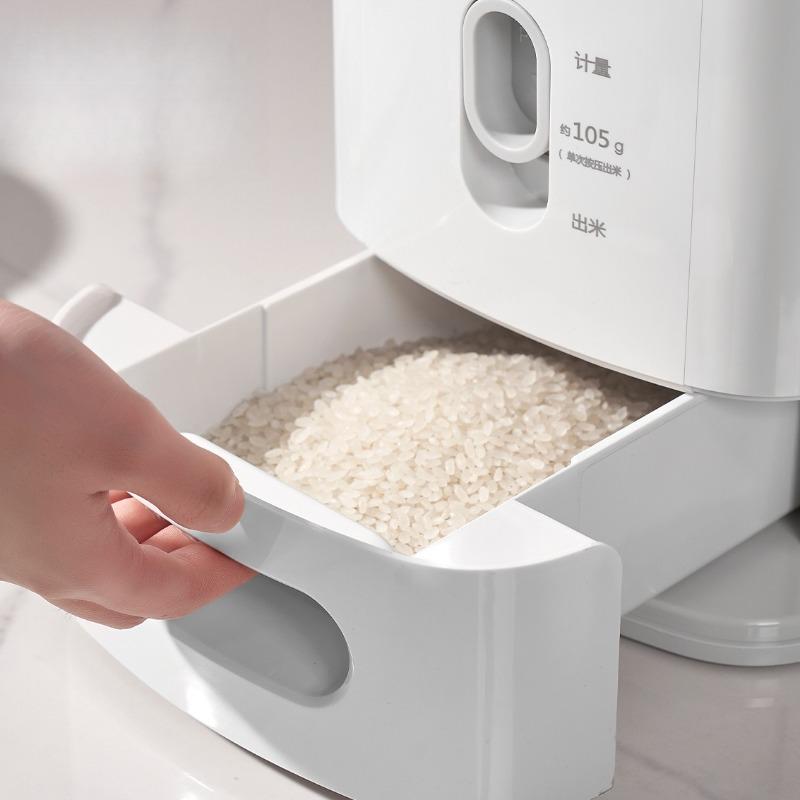 Japanese Style Rice Dispenser,Airtight Moisture-Proof Push-to-Release Measured Rice Container,Sealed Food StorageBin for Kitchen