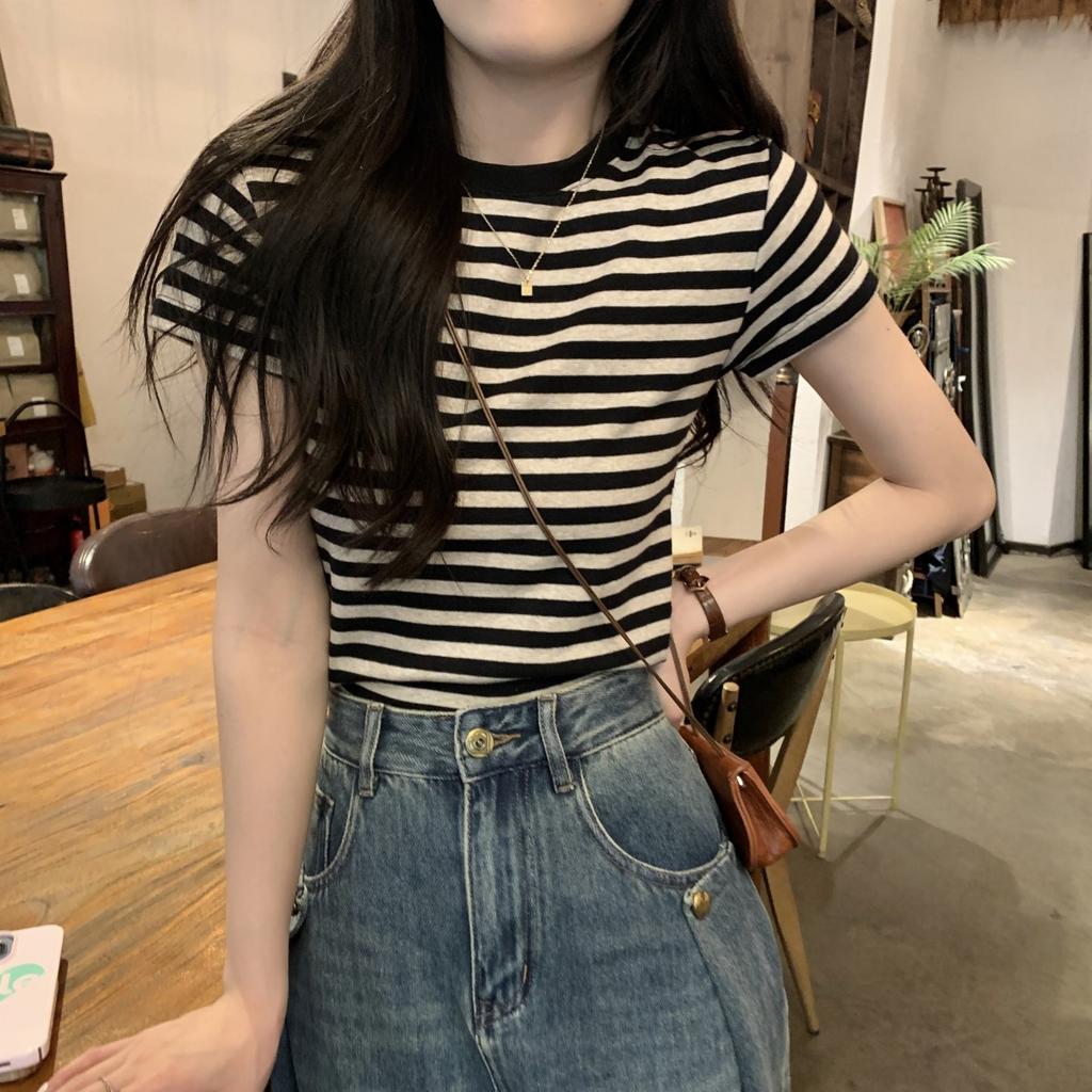 Summer Korean Short Sleeve T-shirts for Women Clothing Vintage Stripe Casual Slim T Shirt Harajuku Students Y2k Tops Streetwear