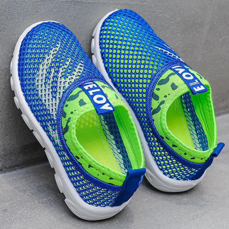 

Белая спортивная обувь на мягкой подошве для мальчиков и девочек весной и летом с дышащей сетчатой ​​поверхностью для детей 30 темно-синий