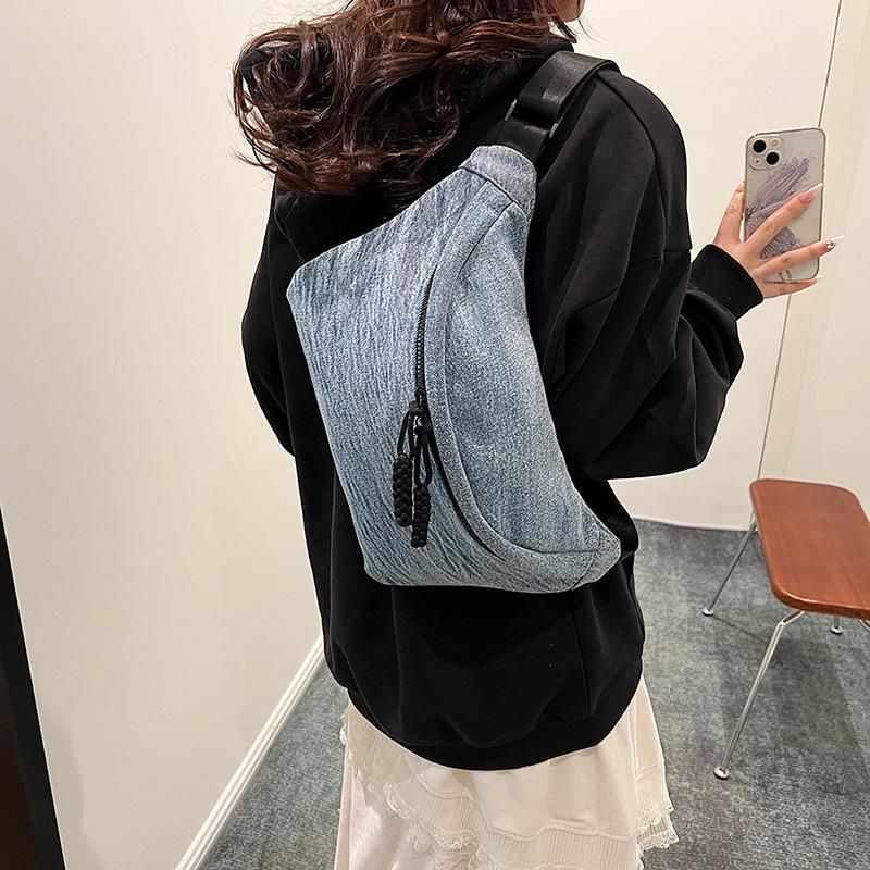 Casual Trend Large Capacity Denim Breast Bag Fanny Bag Crossbody Bag Fashion Versatile Mobile Phone Bag