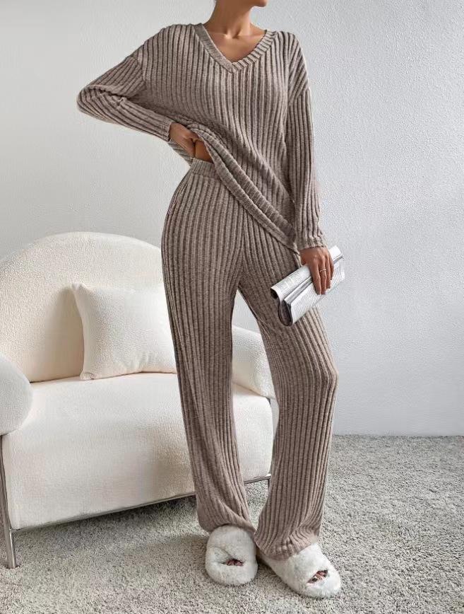 Europe, America, Autumn and Winter New Two-piece Fashion Casual Straight-leg Pants Temperament Loose V-neck Pit Strip Knitted Suit