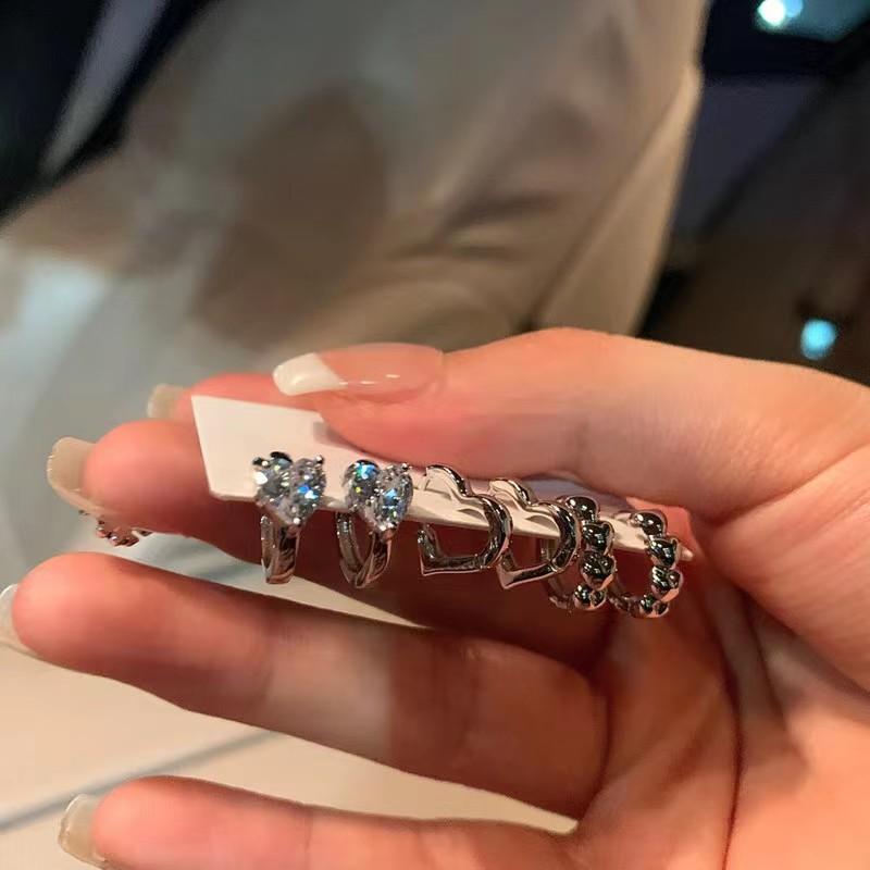 Sechs-teiliges Set, Sehr empfehlenswert, Süß, Cool, Modisch Und Vielseitig, Liebe Zirkon Ohrstecker, Leichter Luxus Und Kalter Stil Ohrstecker Für Damen.
