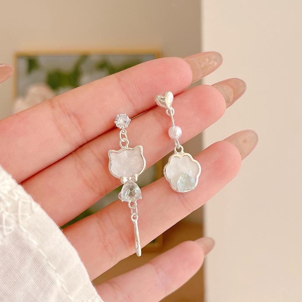 Exquisite Zircon Tassel Cat Earrings for Women - Silver Needle Geometric Cute Niche Style