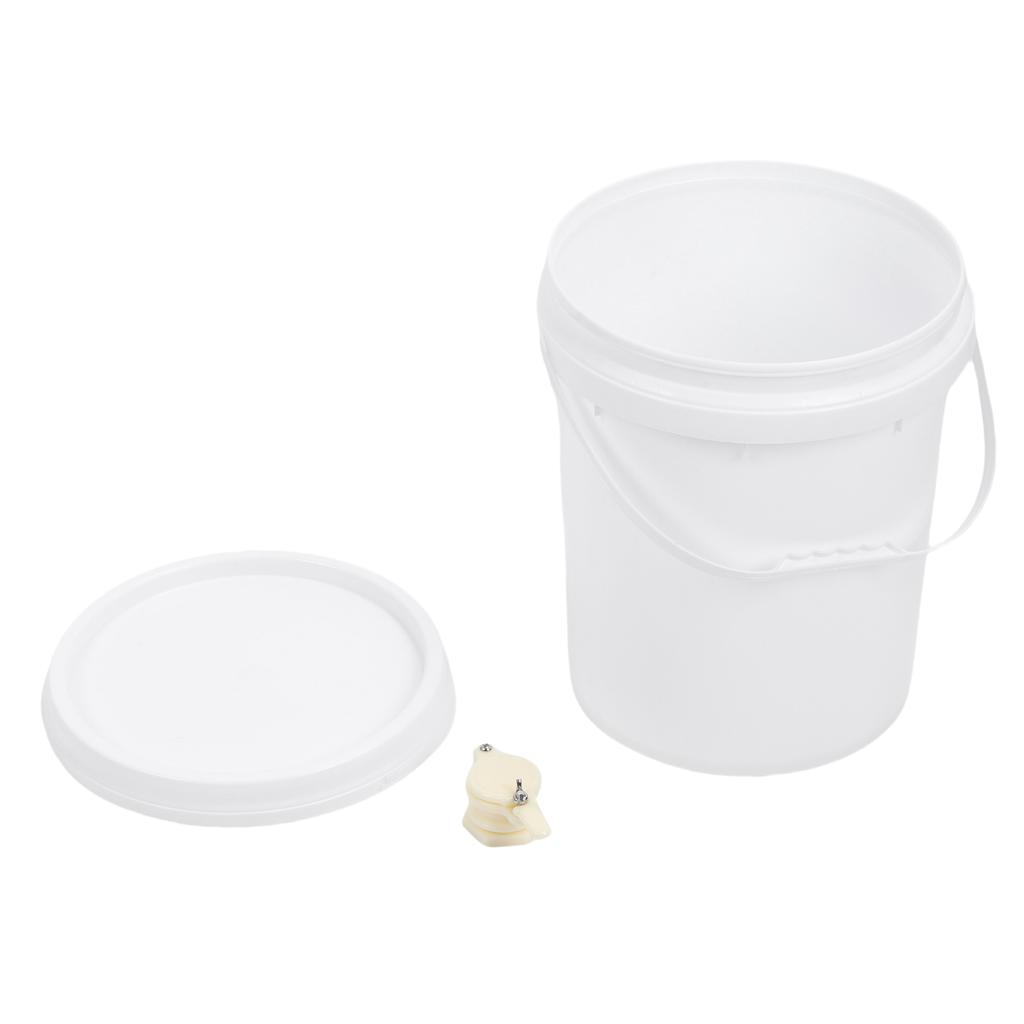 5 Gallon Honey Bucket with Lid and Gate Plastic Honey Storage Container for Beekeeping