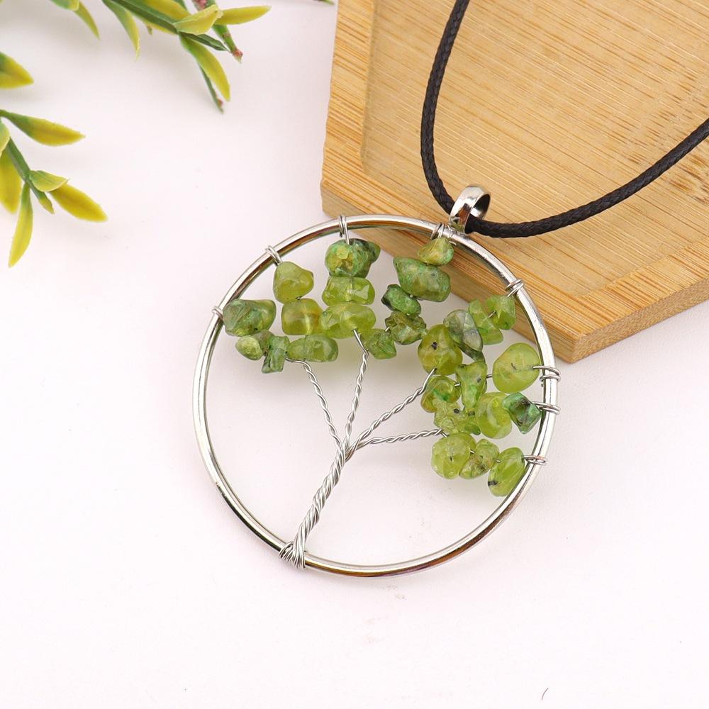 

Natural Crystal Gravel Tree Of Life Pendant Necklace Handmade Winding Fortune Tree Pendulum Pendant Peridot N753