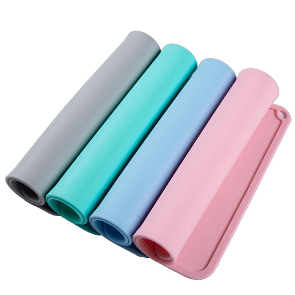 Non Slip Silicone Placemat Heat Resistant Waterproof Easy Clean Table Mat for Children Adults Kitchen Dining Table