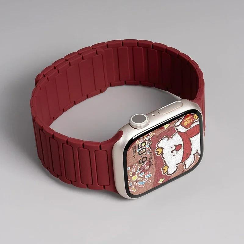 Silicone Strap for Apple Watch 46mm 42mm 49mm 45mm 41mm 44mm 40mm Magnetic Band for IWatch Ultra 2 Series 10 9 8 7 6 SE 5 4 3