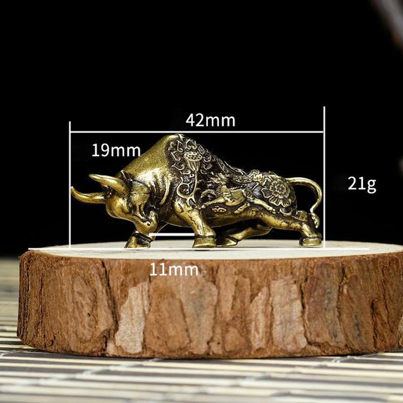 Car Decoration Miniature Ornaments Retro Brass Bull Sculpture Office Desk Rich Cow Creative Small Gifts Solid Brass Ornaments