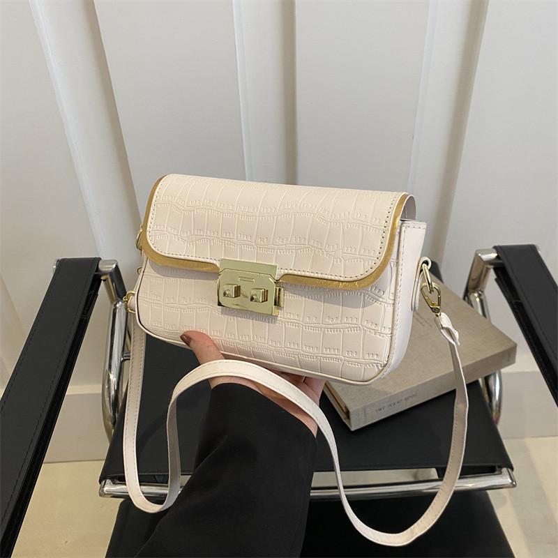 Fashionable Korean Style Shoulder Bag 2024 Summer New Bag Women Simple Small Square Bag