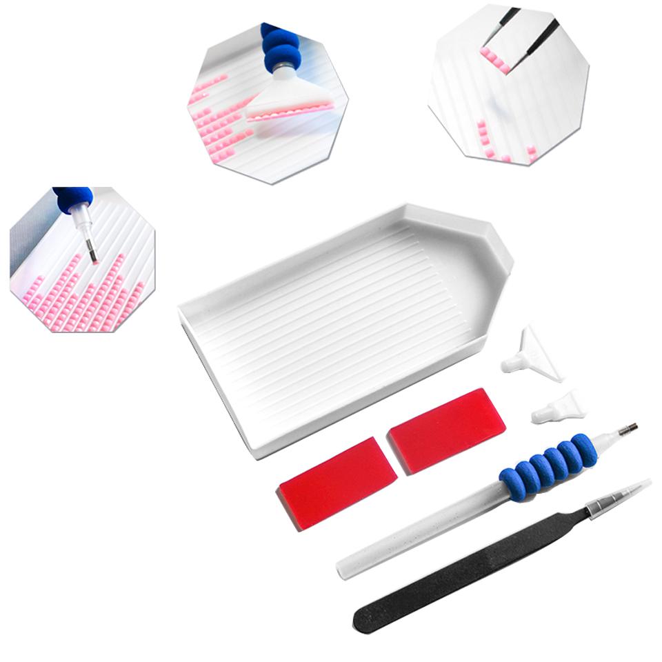 Svart Hvit Romantisk Hånd i Hånd Diamantmaling Kjærlighet Diamantbroderi  Mote Bilde Par Elskere Romdekor kjøp billig — fri frakt, ekte anmeldelser  med bilder — Joom, image size:960x960