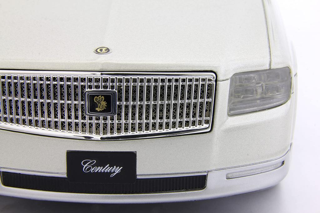 samurai Toyota Century Silver Finished Product KSR18036S 1/18