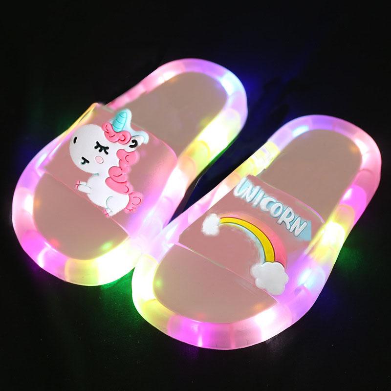 1PAIR Cute Girl Slippers Children Unicorn LED Kids Slippers Baby Sandals Kids Shoes for Girl Boys Light Up Shoes Toddler