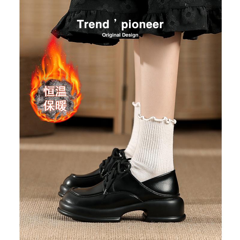 

Yuexinwang genuine leather flat for Huizhou women s shoes Su Yinyin same shoes spring new front lace-up thick-soled small leather shoes 40