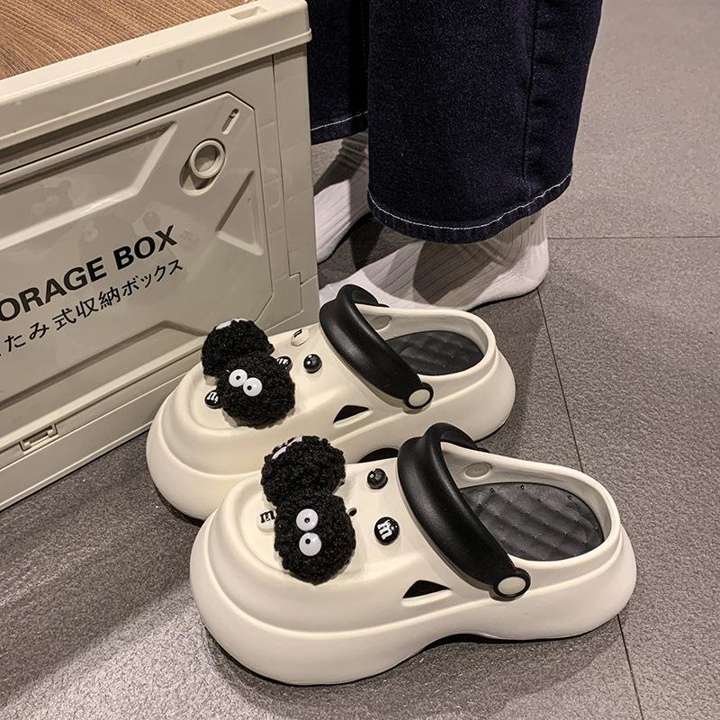 Обувь с отверстиями шлепанцы женские летние новые на толстой подошве летние сандалии модные новые 39-40 белый 3000₽