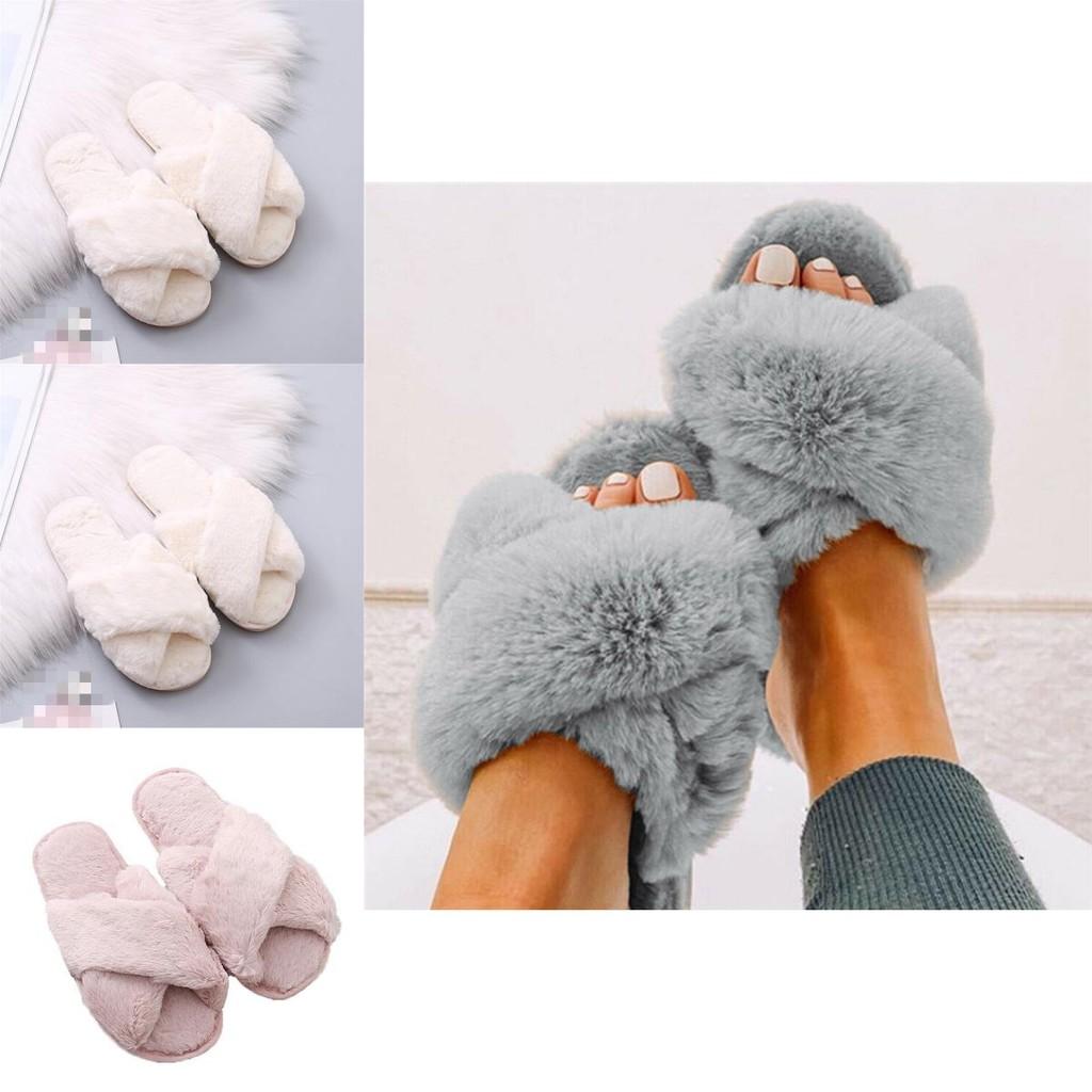 Fashionable Fur Decoration Ladies Cross Over Fluffy Sandals In White