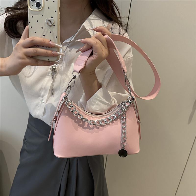 Popular Small Bag for Women, New Fashiable and Simple Crossbody Bag, Casual and Versatile Western Style Shoulder Bags