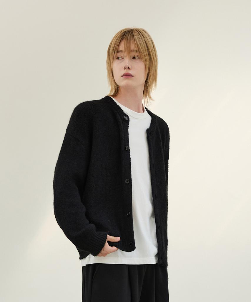 Waar M1075 Soft Round Neck Cardigan (4 Colors)