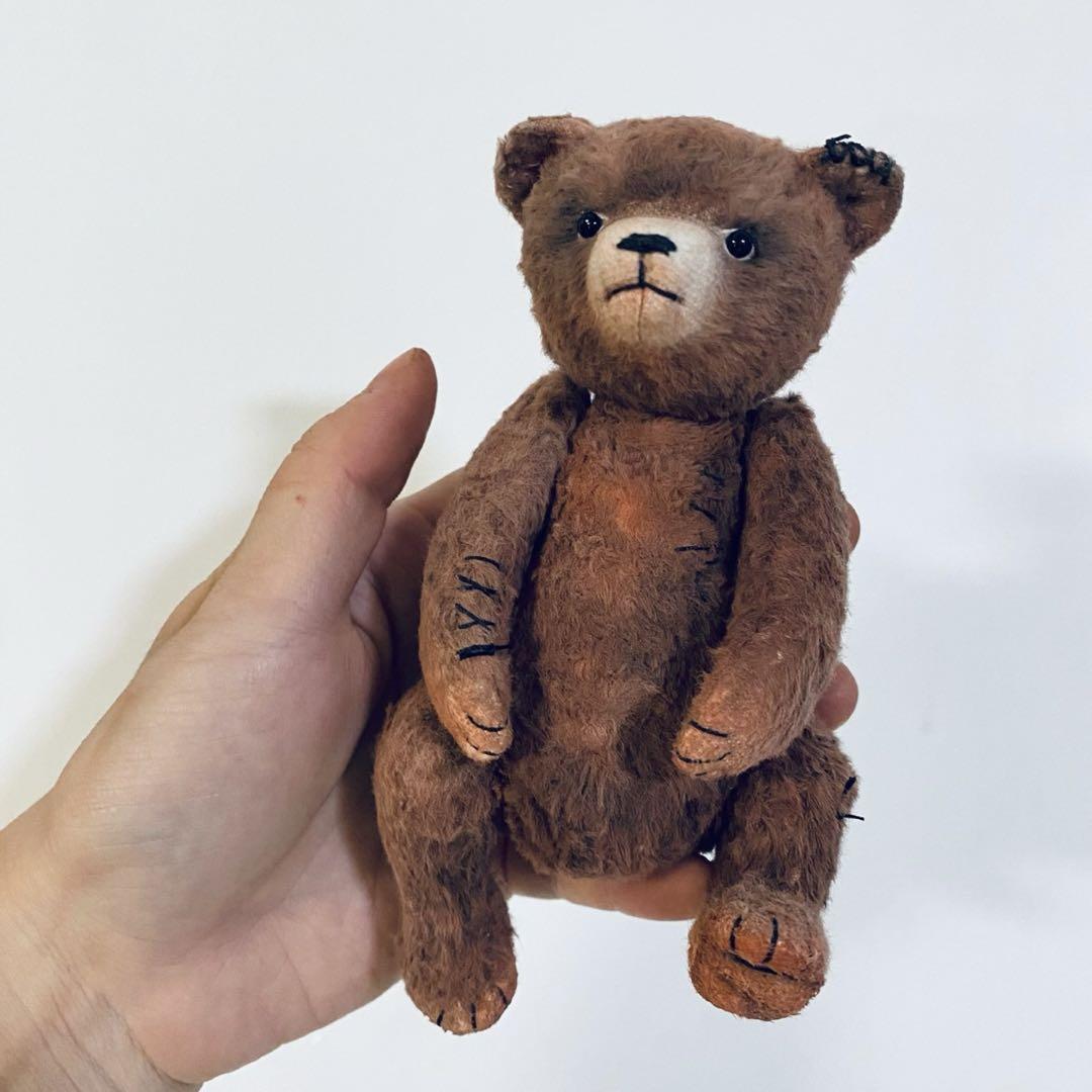 

[USED] Teddy Bear, Handmade by an International Artist, Vintage-Style Dark Brown Bear