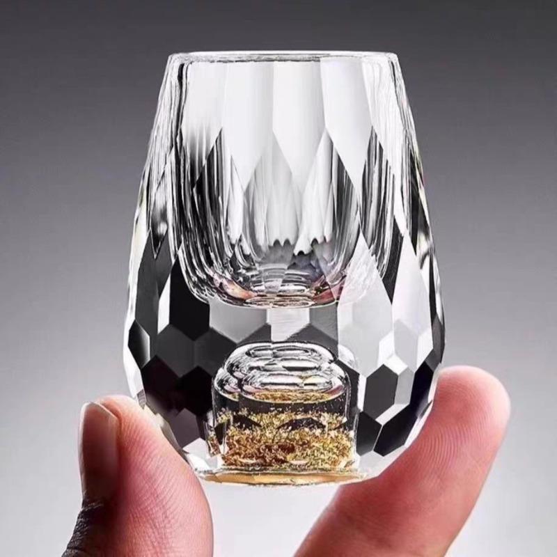 Eingebetteter Blattgold Baijiu Becher Hotel Hochzeitsfeier Trinken transparentes Weinglas atmosphärische Geschenkbox Schnapsbecher Set
