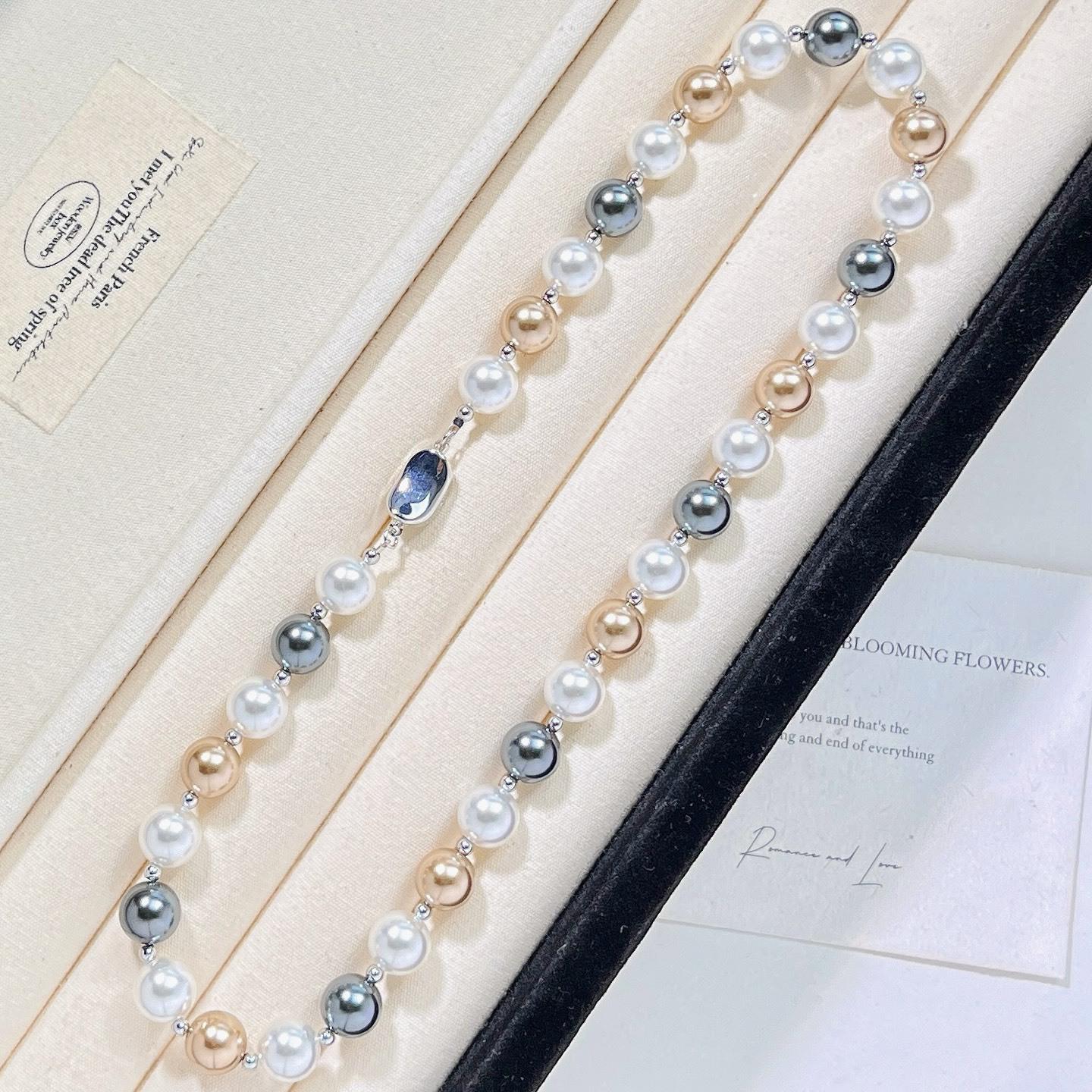 

Highlight Maillard Mixed Color Artificial Crystal Pearl Design Necklace Clavicle Chain Sweater Chain