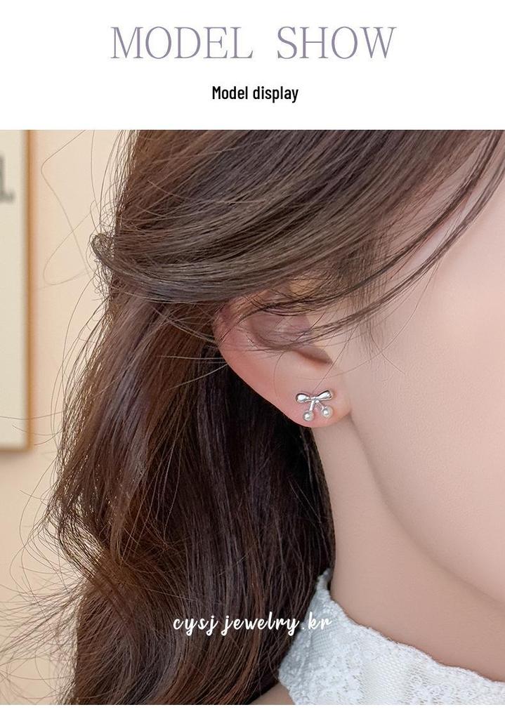 Cui Yan S925 Sterling Silver Korean Sweet Cherry Pearl Stud Earrings - Women's Simple, Exquisite Ear Jewelry.