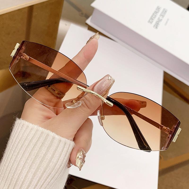JYL TS Sunglasses Large Cat Eye Diamond Pearl Metal/90264