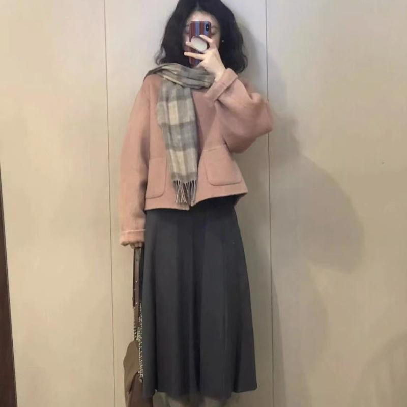 Women Autumn Winter Warm Woolen Blend Short Style Long-sleeved Casual Button Coat O-neck Solid Loose Female Fashion Jacket