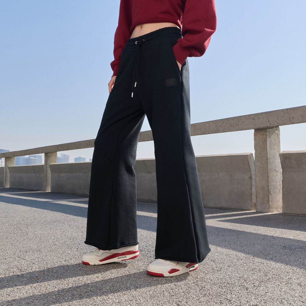 Jordan Flight Fleece Women s Flared Pants S