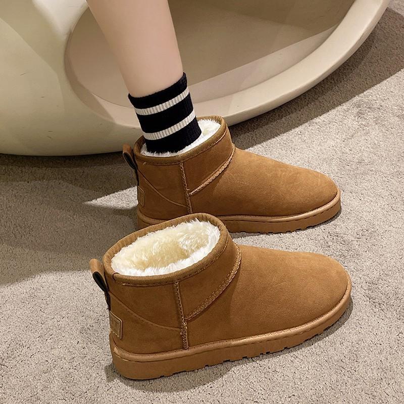 Fleece thickened snow boots women's winter new shoes flat shoes thermal shoes women's shoes short boots autumn and winter