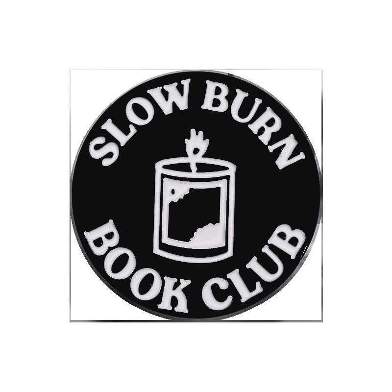 

Изысканная черная брошь-булавка с забавными буквенными и геометрическими узорами, идеально подходящая для любителей моды. XZ9841