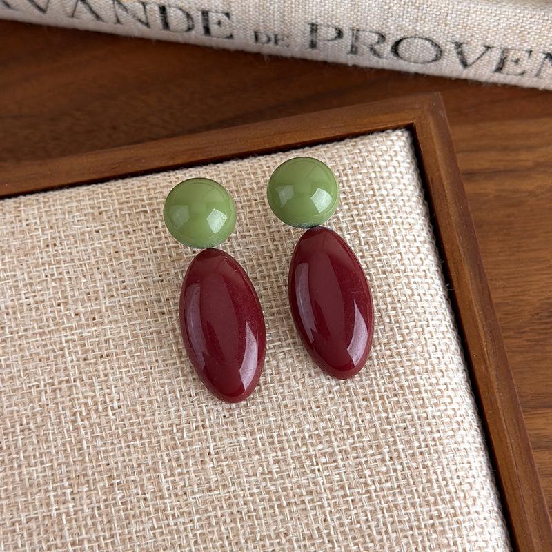 

Trendy Temperament Geometric Contrasting Color Resin Drop Earrings for Women Winter Autumn Retro Stud Earrings Jewelry Accessory