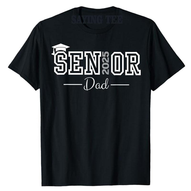 Cute Heart Graduate Proud Mom Shirt Mama Senior 25 Class of 2025 T-Shirt Proud Dad Senior 2025 Graduation Outfit Gift Saying Tee