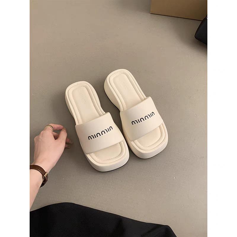 Muffin thick bottom heightening cool slippers women's summer wear 2025 new beautiful skirt casual beach one-word drag