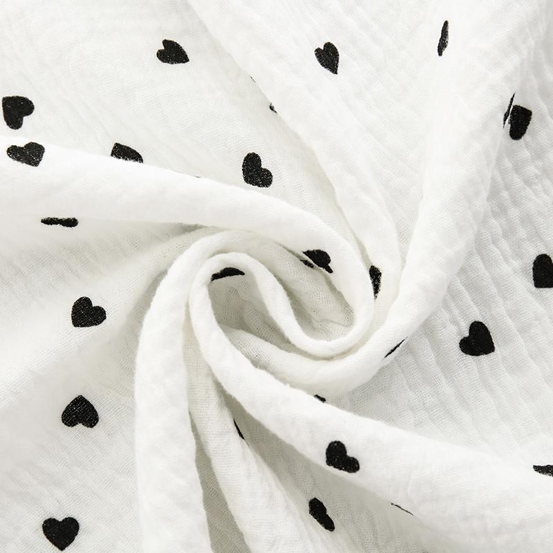 135x50cm Crêpe Douce Double Couche Gaze Jolie Impression Cœur Coton Enfant Tissu Pour Vêtements De Nuit Tissu D'ameublement YHW300530