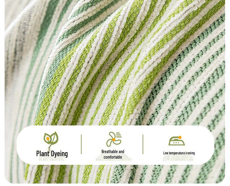 Premium Versatile Sofa Cover: Full-Size Luxury Fabric Protector, Cat Scratch-Resistant, All-Season Use.