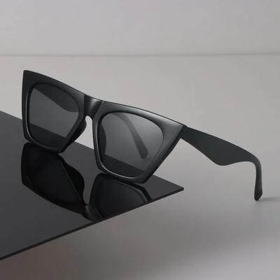 Vintage Retro Classic Square Sunglasses for Daily Use For Women Men Stylish Minimalist Female Male Fashionable Eyeglasses