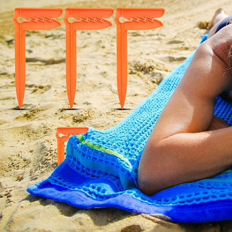 4PCS Outdoor Beach Towel Holder Beach Mat Holder Towel Holder Plastic Outdoor Picnic Mat Holder Windproof Tent Holder Camping Tools(Blue,Red,Yellow)
