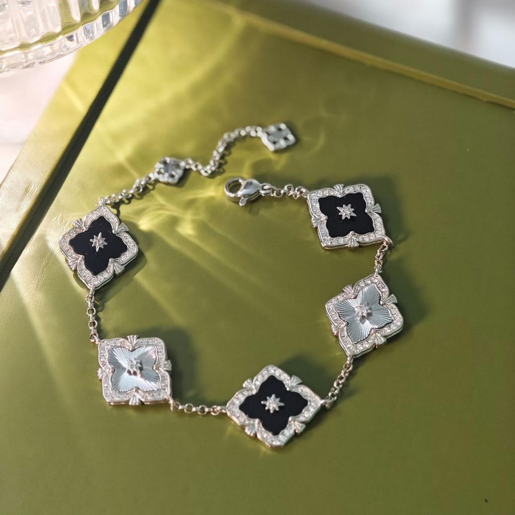 Buchi Laser Five-Flower Bracelet Set, Natural White Fritillary Light Luxury Medieval Jewelry