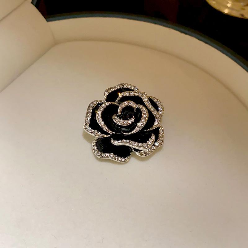 Camellia Brooch Fashion Luxury Rhinestone Imitation Pearl Pin For Women Fashion Clothes Corsage Jewelry Accessories Wholesale