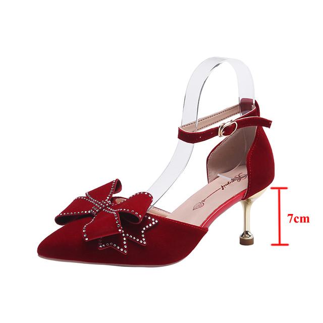 Rimocy Elegante Perlenschleife Hochzeitsschuhe Damen Kristall Knöchelriemen Dünne Absätze Pumps Damen Spitzschuh Rote High Heels Schuhe