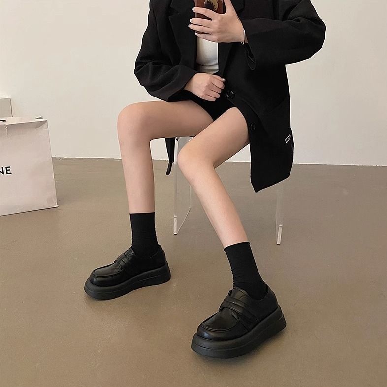Velcro Loafer Small Leather Shoes Women's Autumn 2025 New Versatile Retro British Style Platform Single Shoes