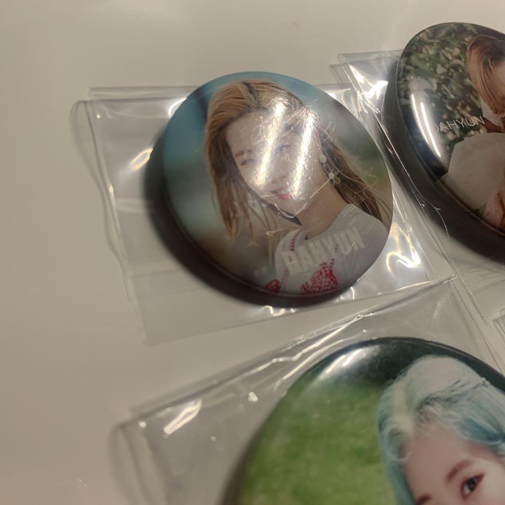 [USED] Twice Dahyun can badge