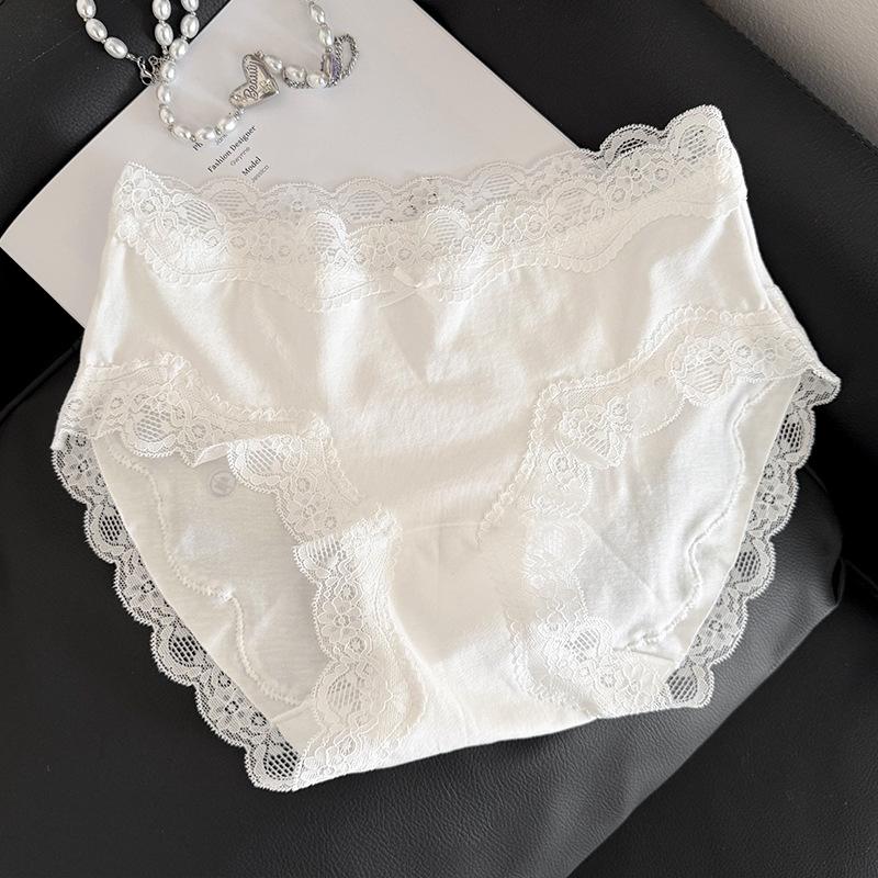 Ladies Spring and Autumn New Sexy Lace 10A Bacteriostatic Briefs