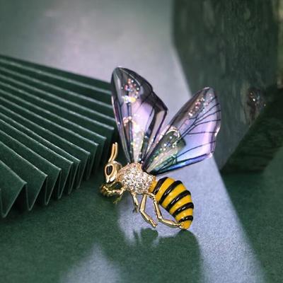 Elf Bee Brooch, High-End Design, Niche, Exquisite Temperament, Suit Accessories