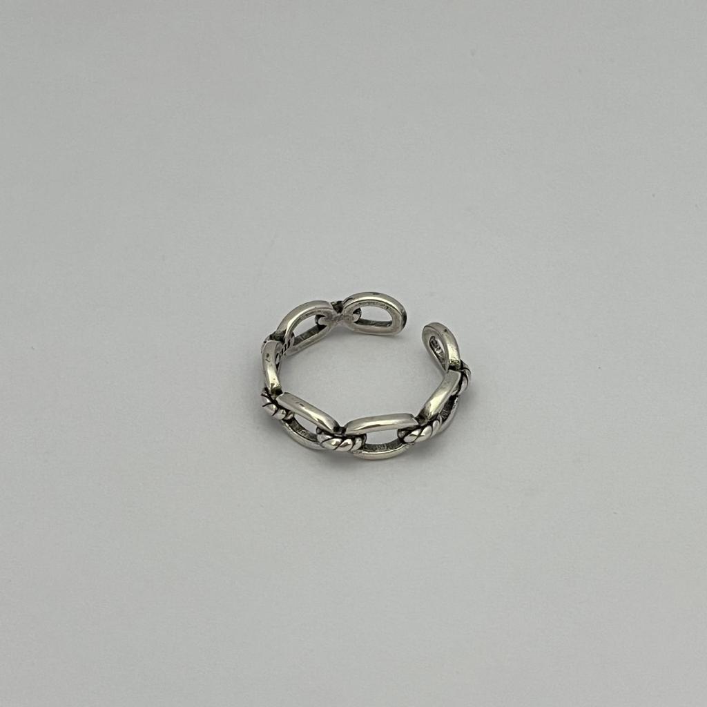 Eleganter Geometrischer Kettenshop mit Retro-Schnallendesign – Klassischer, Nischenstil für Damen