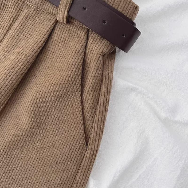 Dámské retro manšestrové šortky s širokým pasem – podzimní/zimní móda