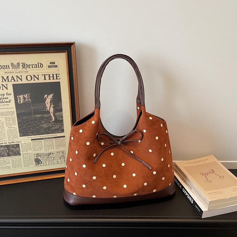 Korean version of polka dot design shoulder bag women's new large-capacity commuter bag versatile casual portable tote bag